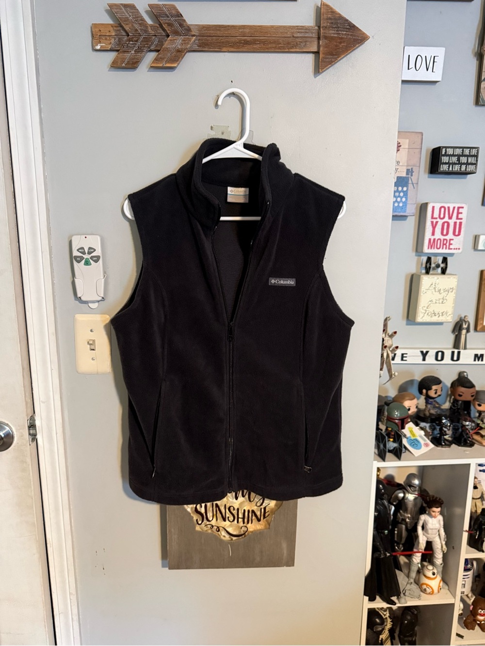 Columbia Women's Black Fleece Vest - Classic Zip Front Size PL